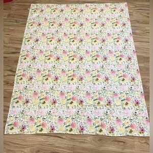 Cynthia Rowley Tablecloth Floral Rectangle 73” x 58.5” Cotton Colorful Whimsical